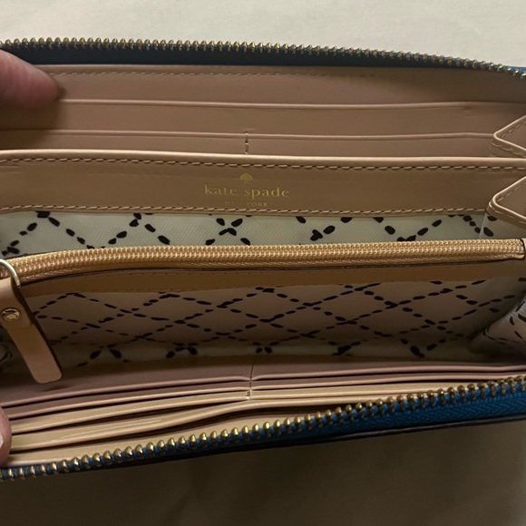 Kate Spade Wallet - Picture 3 of 4